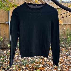 Uniqlo Wool Long Sleeve Sweater